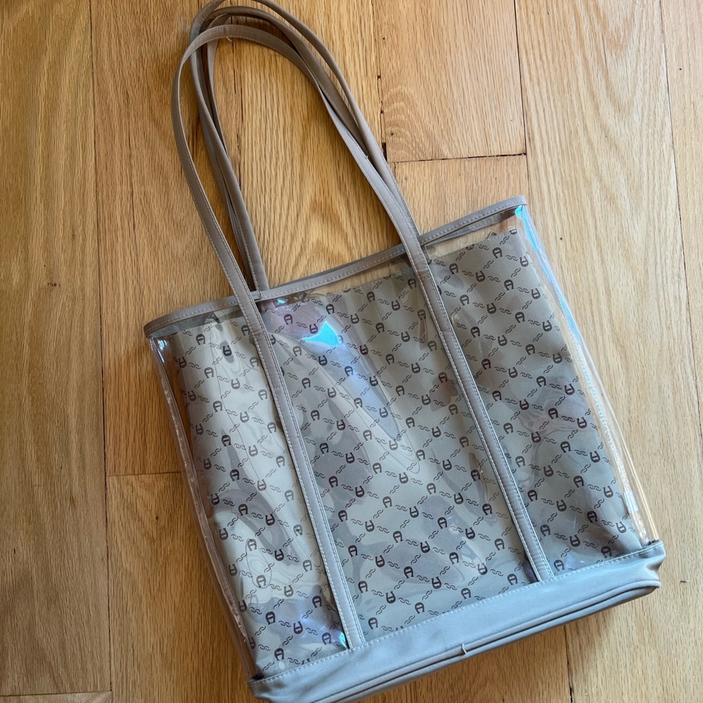 Etienne Aigner Tan Tote Bag with Modern Design